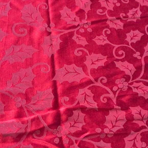 Tablecloth 114" x 54.5" Christmas Holiday Red Holly Berry Dining Home Decor - Picture 2 of 7